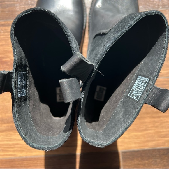 Fitflop Signey Leather Booties NWOT - Picture 5 of 8